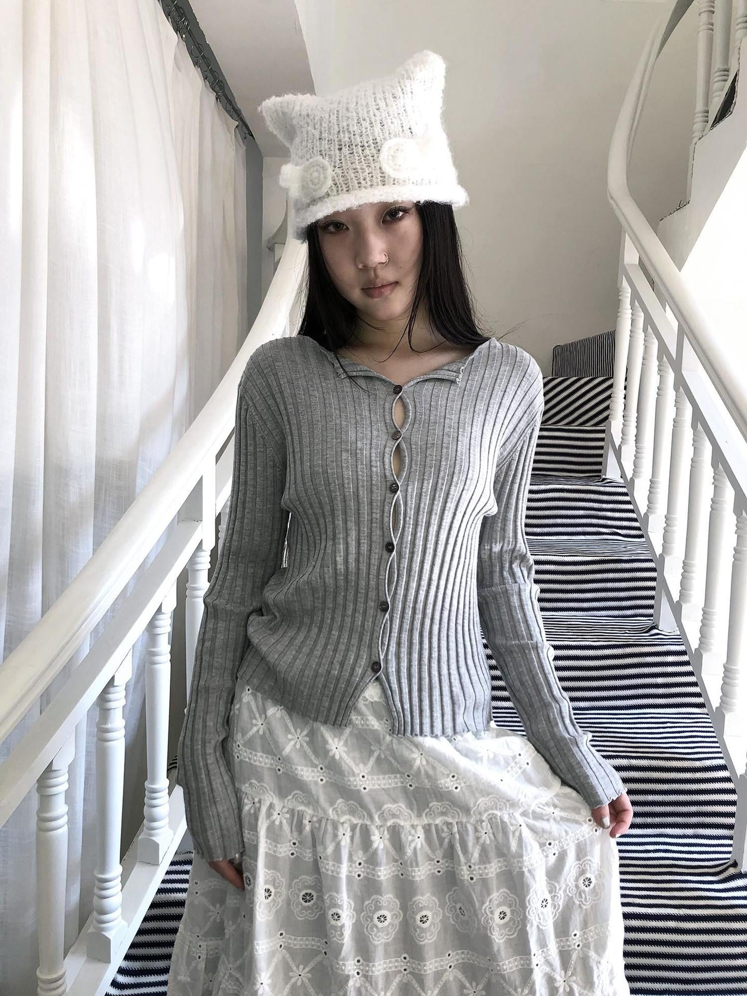 ang project Korean Ribbed V-neck Single Row Button Slim Fit Women&