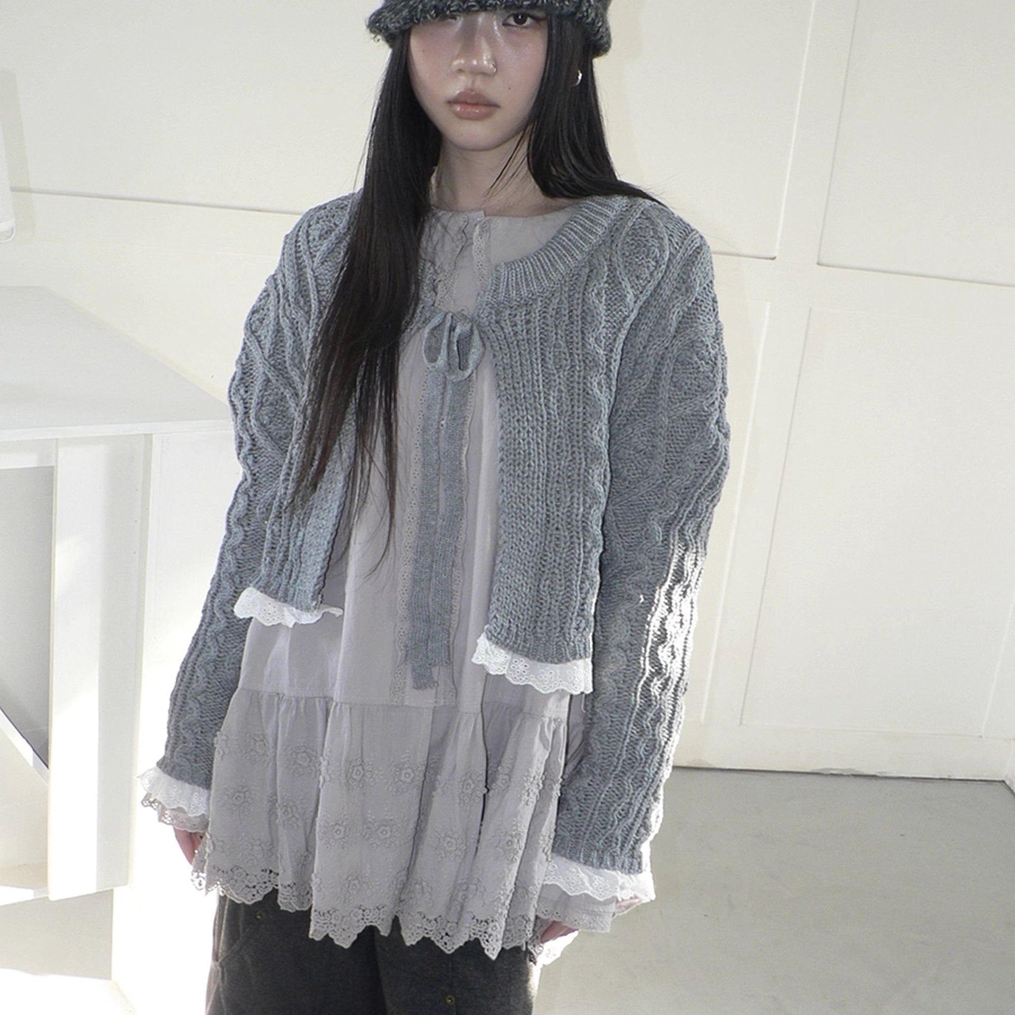 ang_project_Layered_Lace_Trim_Cropped_Cable_Knit_Sweater_MISSTT