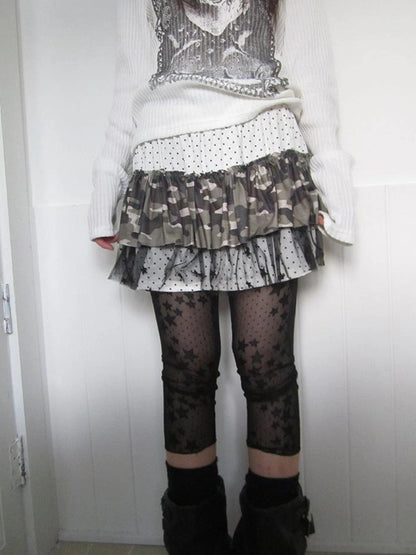 Millennial Lace Star Print Stretch Capri Leggings