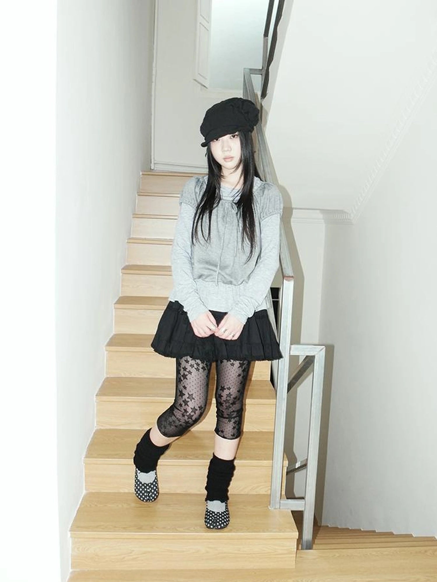 Millennial Lace Star Print Stretch Capri Leggings