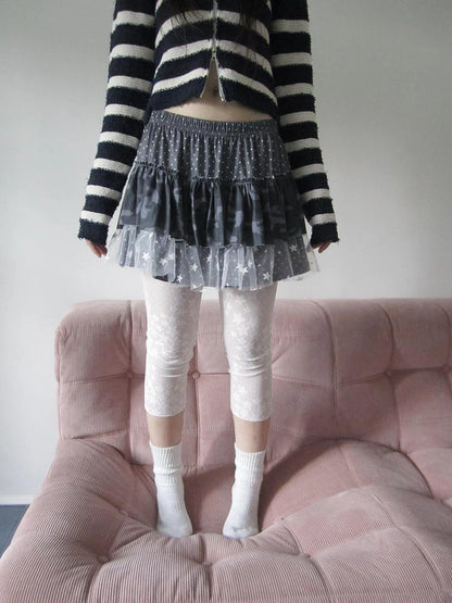 Millennial Lace Star Print Stretch Capri Leggings