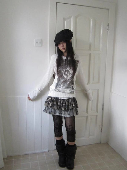 Millennial Lace Star Print Stretch Capri Leggings