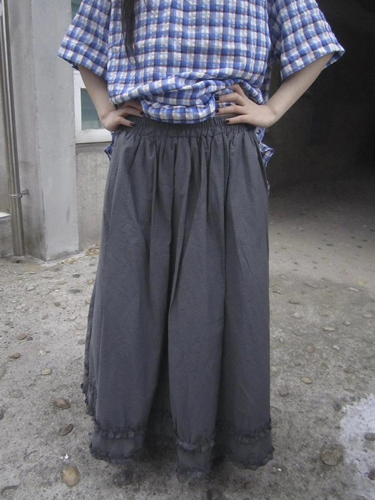 Retro Gray A Line Skirt With Lace Hem And Elastic Waist