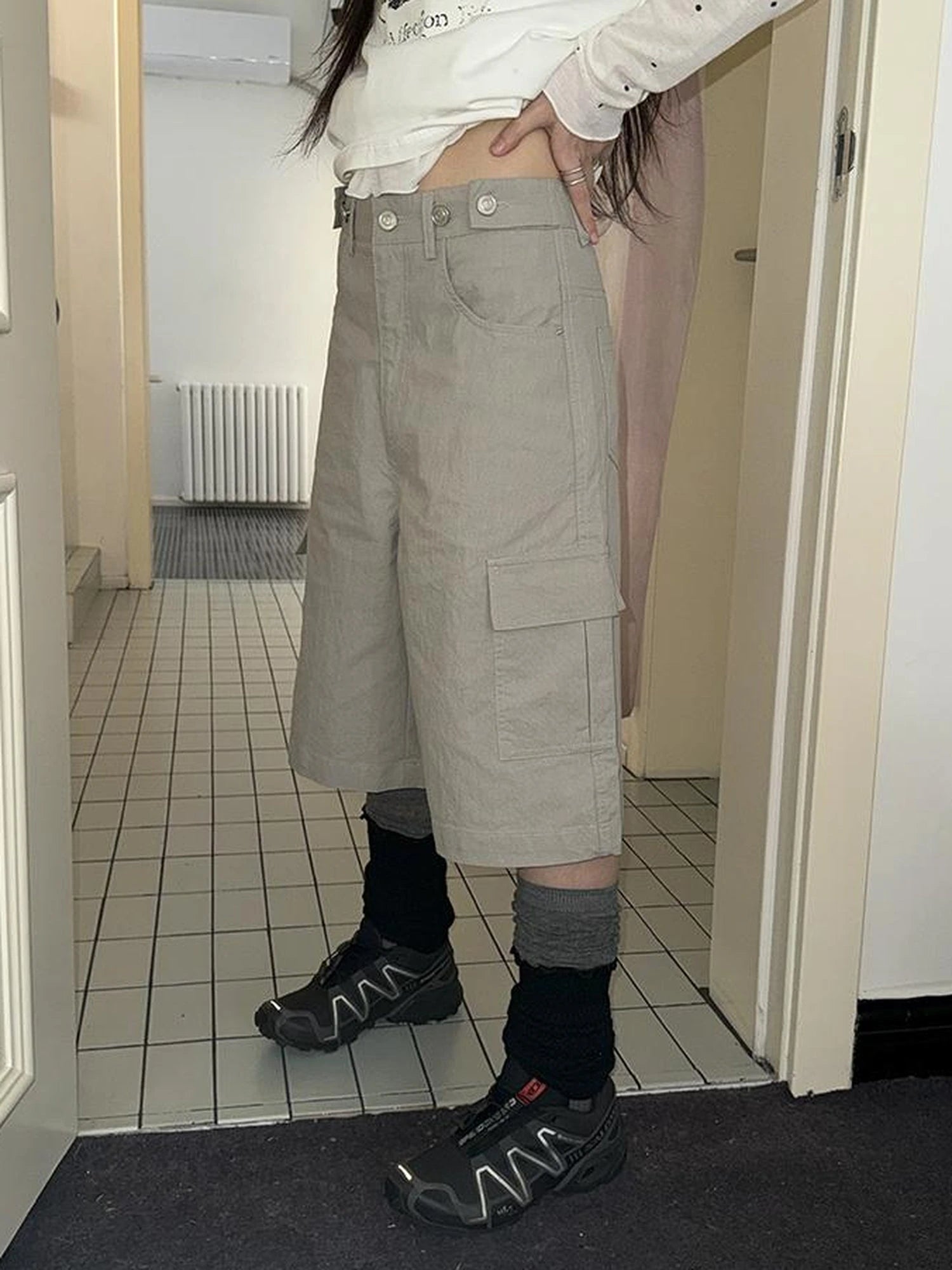 Retro High Waisted Cargo Capri Pants With Oversized Pockets