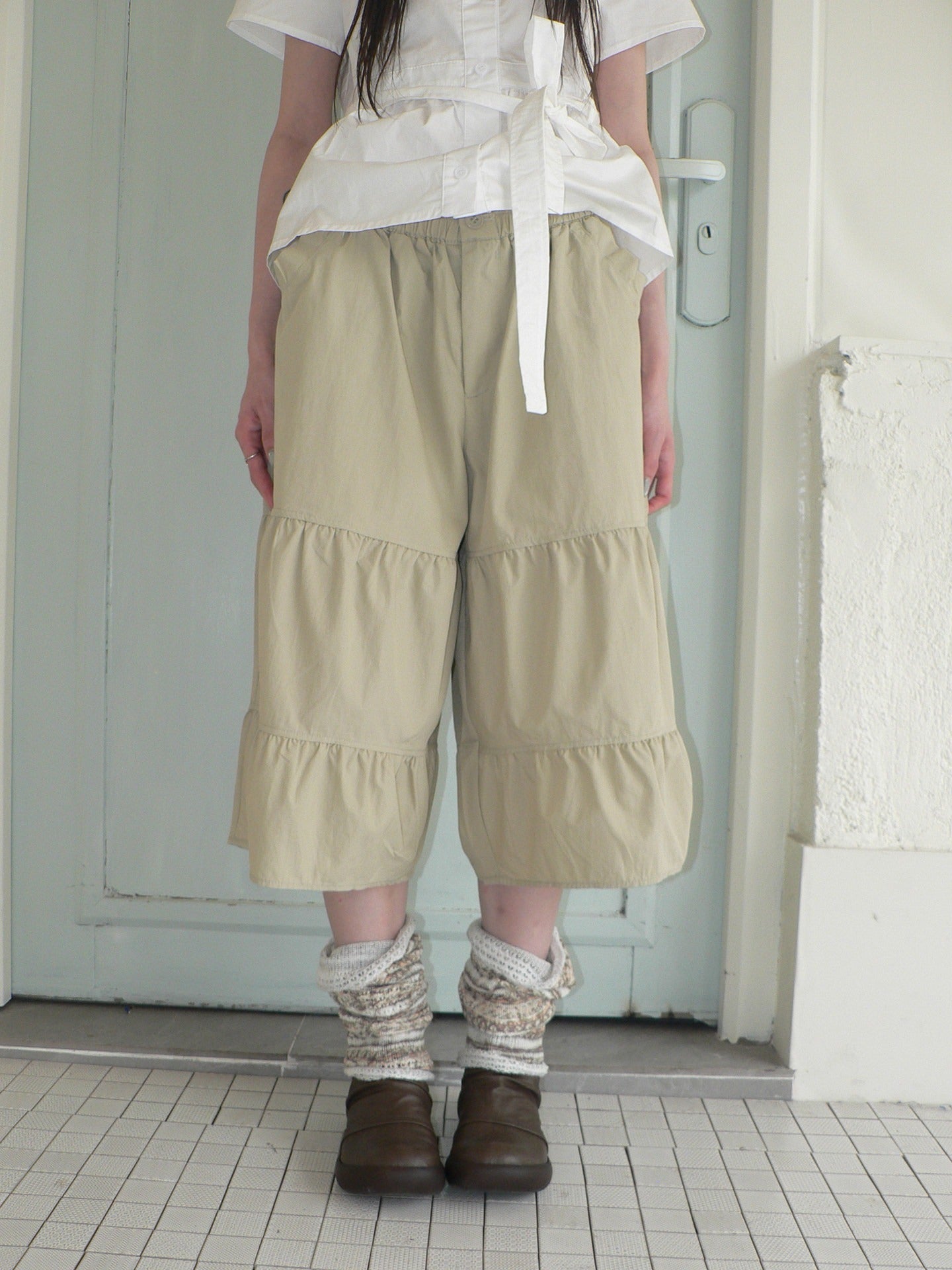 ang_project_Retro_Korean_Pleated_Tulip_Hem_Elastic_Waist_Lantern_Wide_Leg_Women&