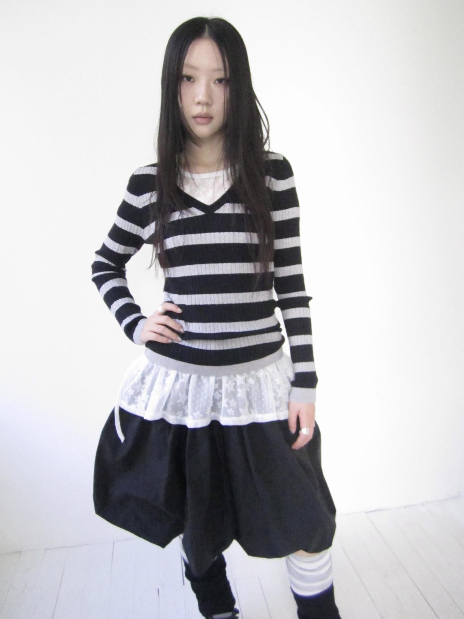 Updateang project Retro Stripe Colorblock V-Neck Slimming Knit Top