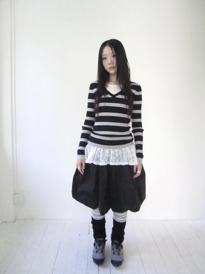 Retro Stripe Colorblock V-Neck Slimming Knit Top