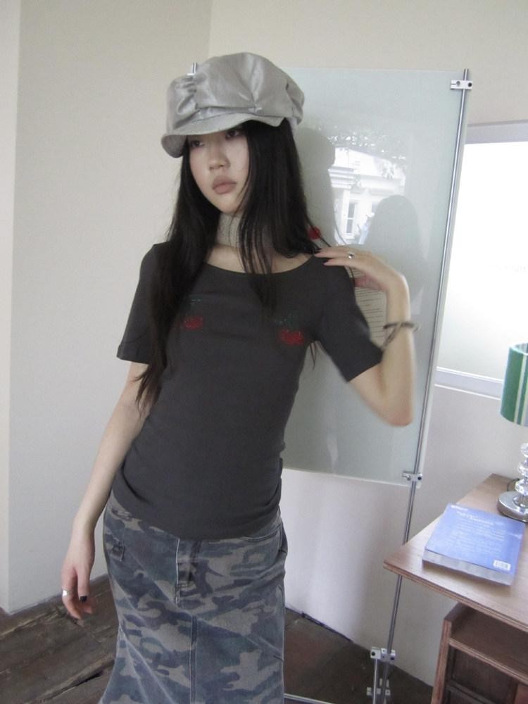 ang project Rhinestone Solid Slim Crew Neck Women&