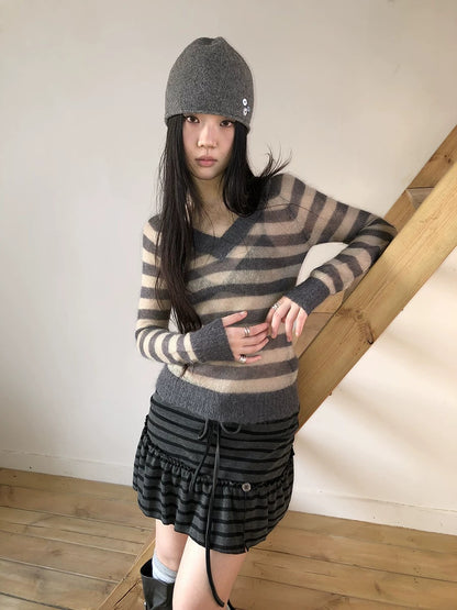 ang project Slim V Neck Contrast Striped Commuter Women Knit Long Sleeve T-Shirt