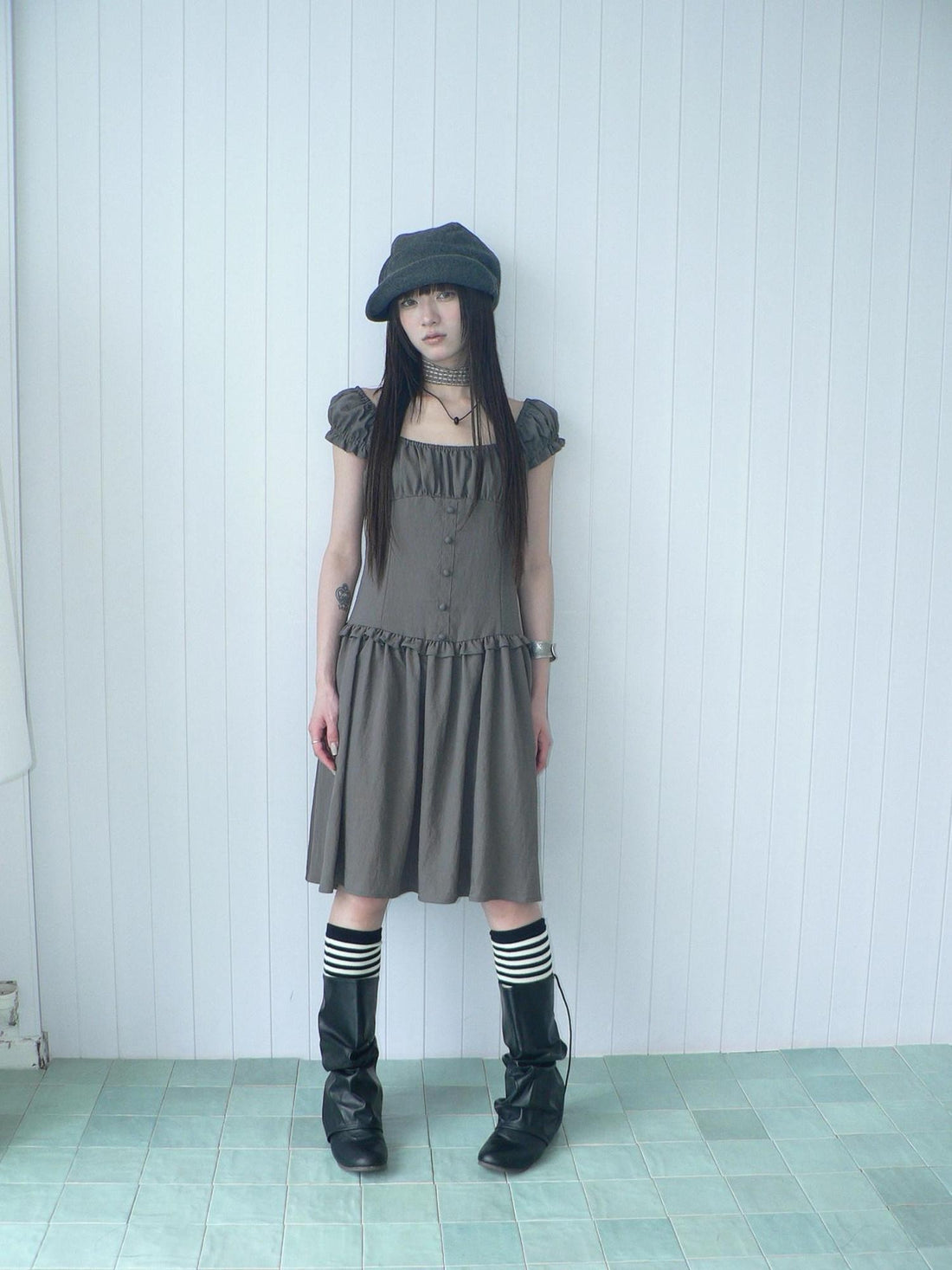 ang project Solid Charcoal Gray Square Neck Puff Sleeve Buttoned Cinched Waist Women&
