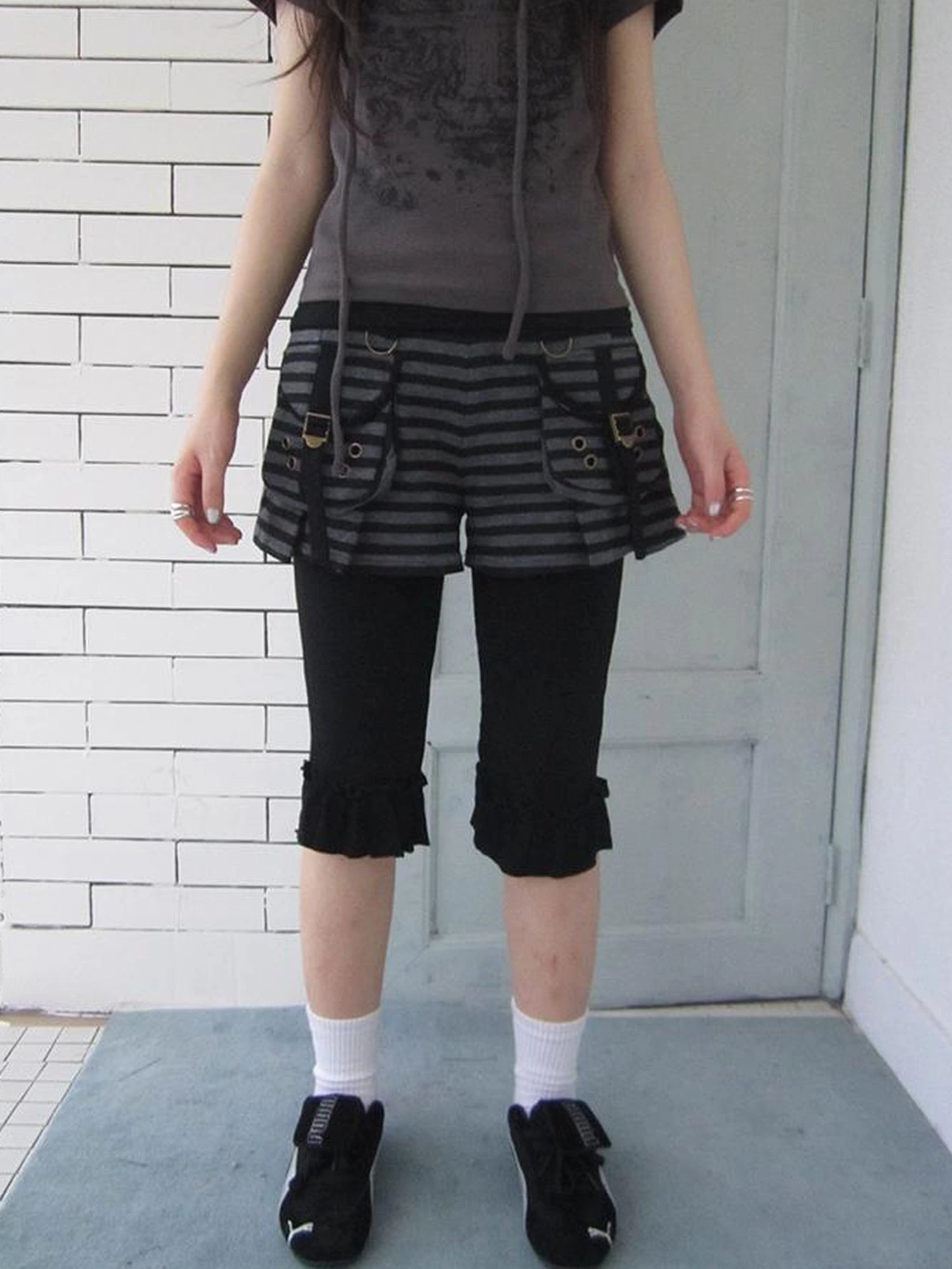 Summer Elastic Waist Ruffled Hem Slimming Shorts