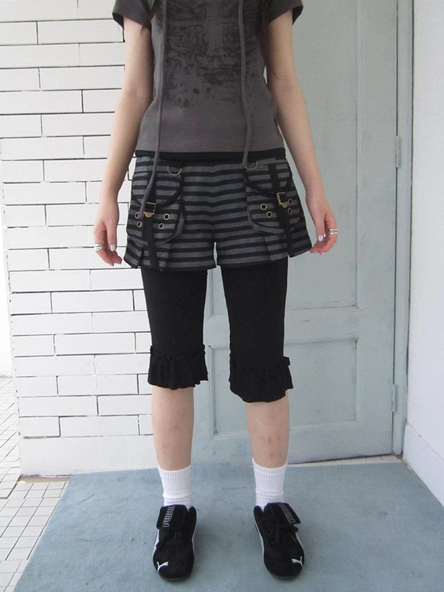 Summer Elastic Waist Ruffled Hem Slimming Shorts