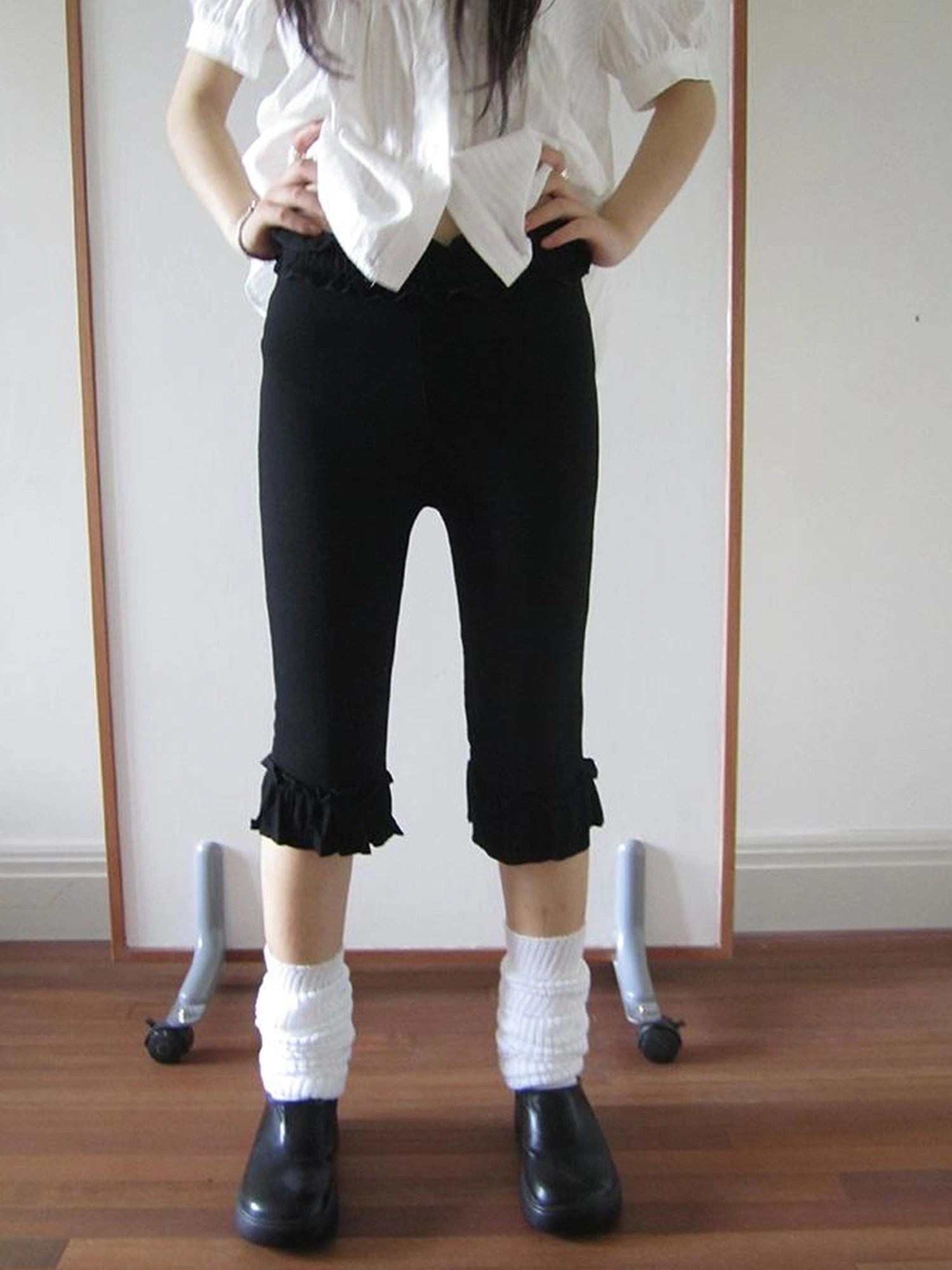 Summer Elastic Waist Ruffled Hem Slimming Shorts