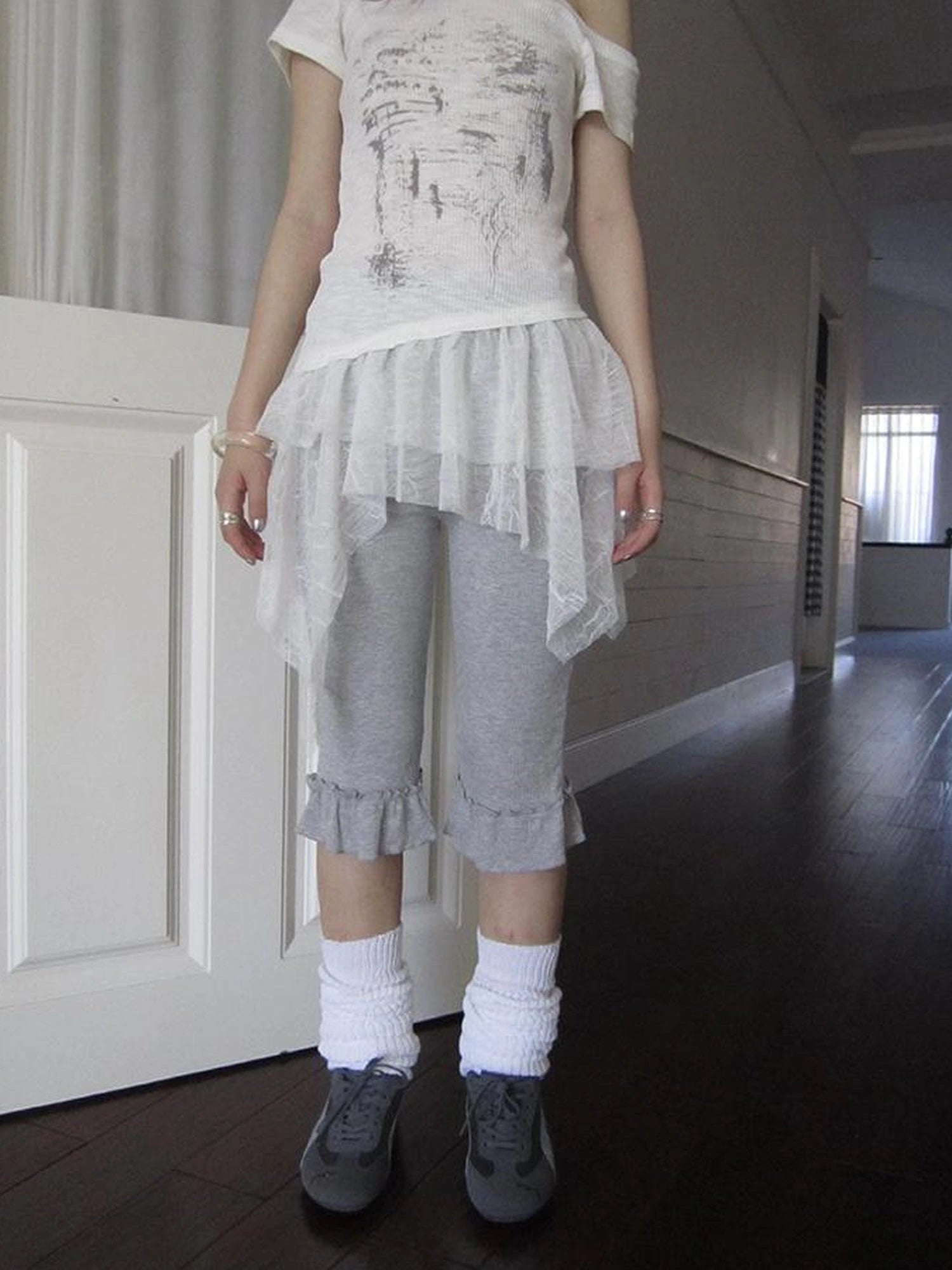 Summer Elastic Waist Ruffled Hem Slimming Shorts