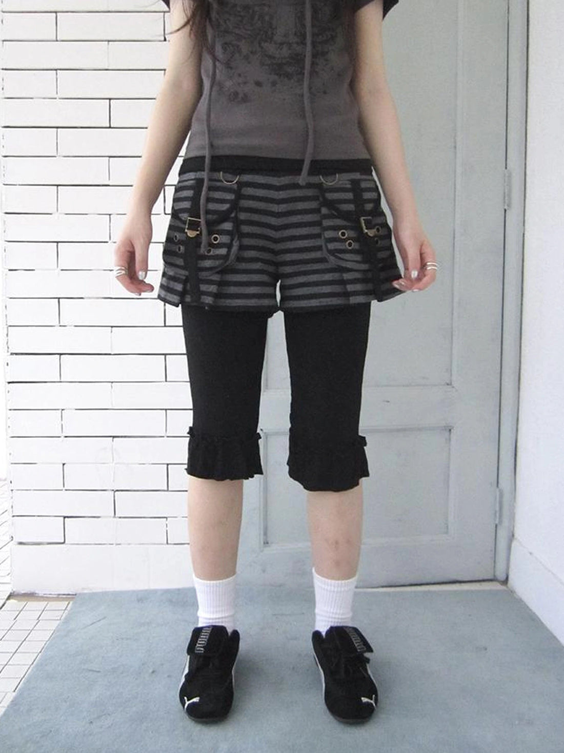 Summer Elastic Waist Ruffled Hem Slimming Shorts