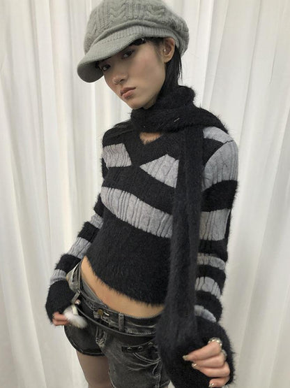ang project V-neck Striped Knit Sweater Slim Fit Set