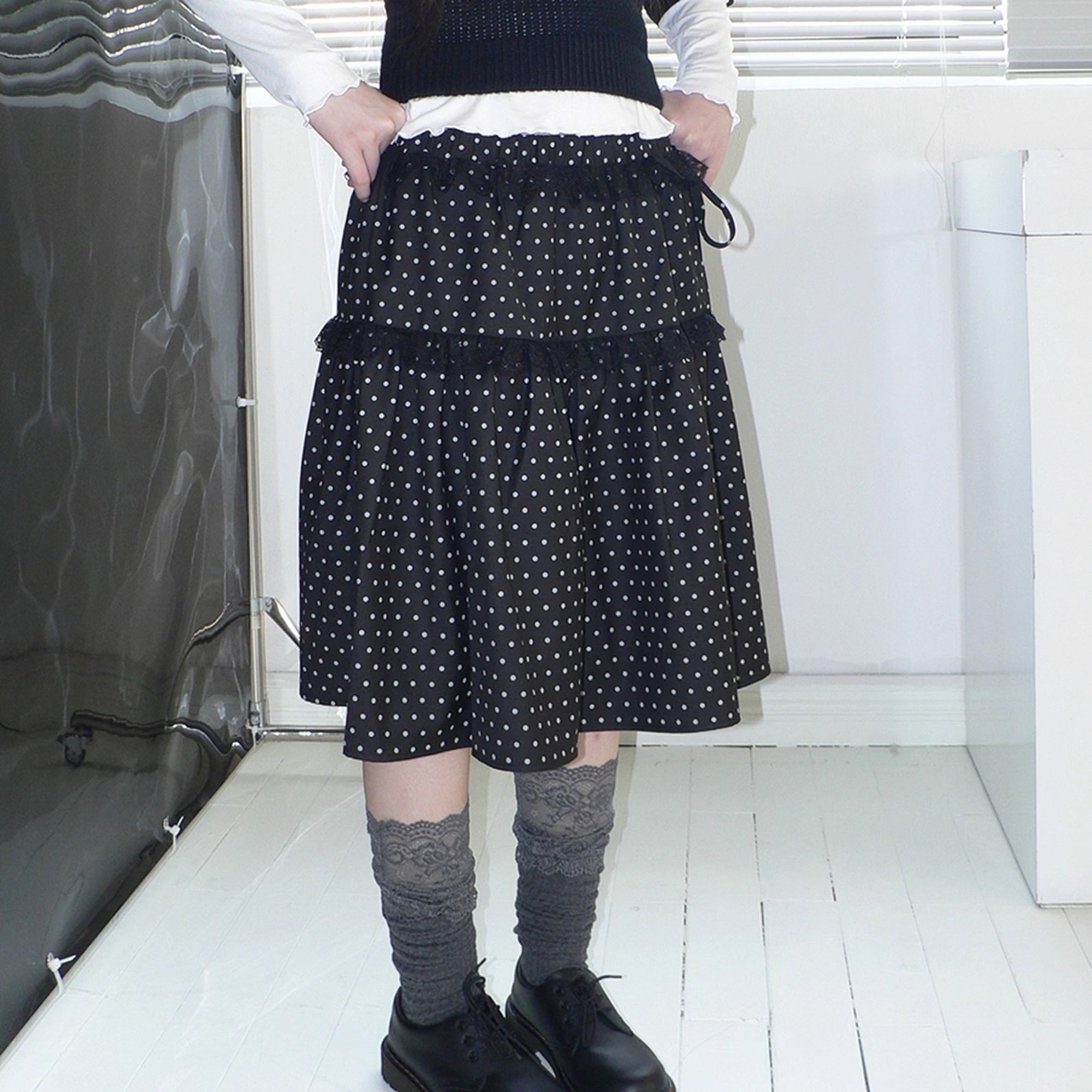 ang_project_Vintage_Dot_Print_A_Line_Skirt_With_Lace_Trim_MISSTT