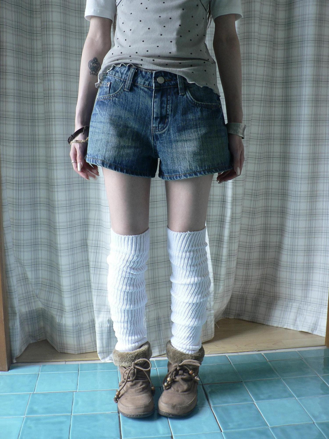 ang project Vintage Faded Distressed Stonewash Slimming Low Rise Women&