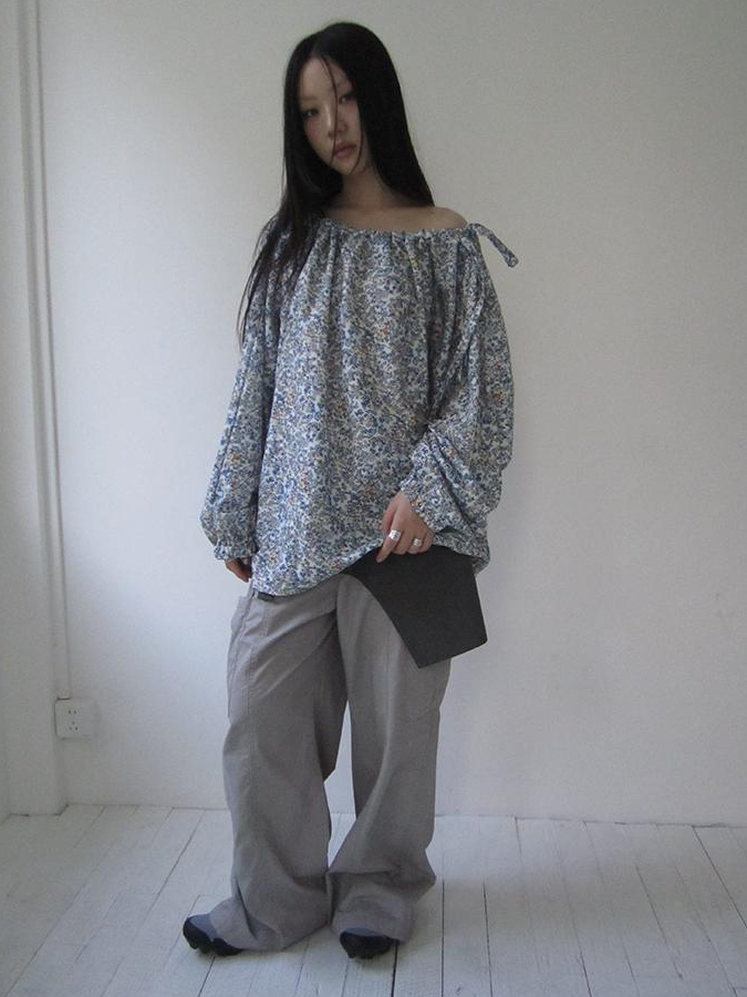 Updateang project Vintage Floral Off Shoulder Two Way Tie Sleeve Blouse
