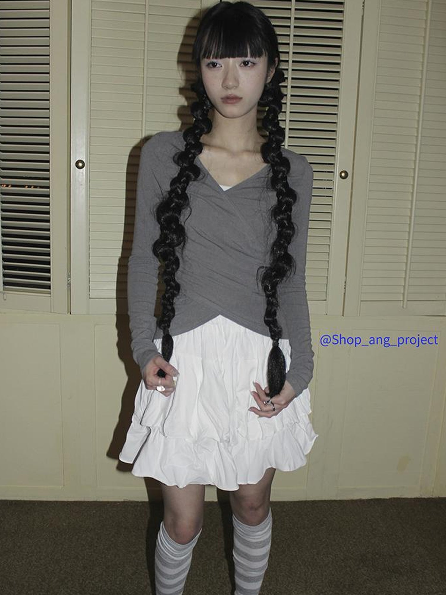 ang project Vintage Gray White Striped High Socks