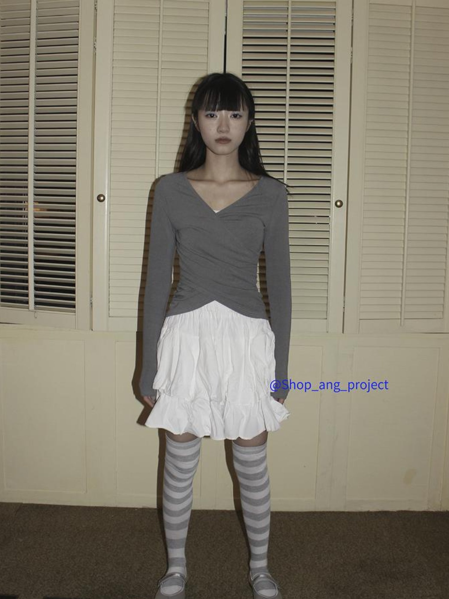 ang project Vintage Gray White Striped High Socks