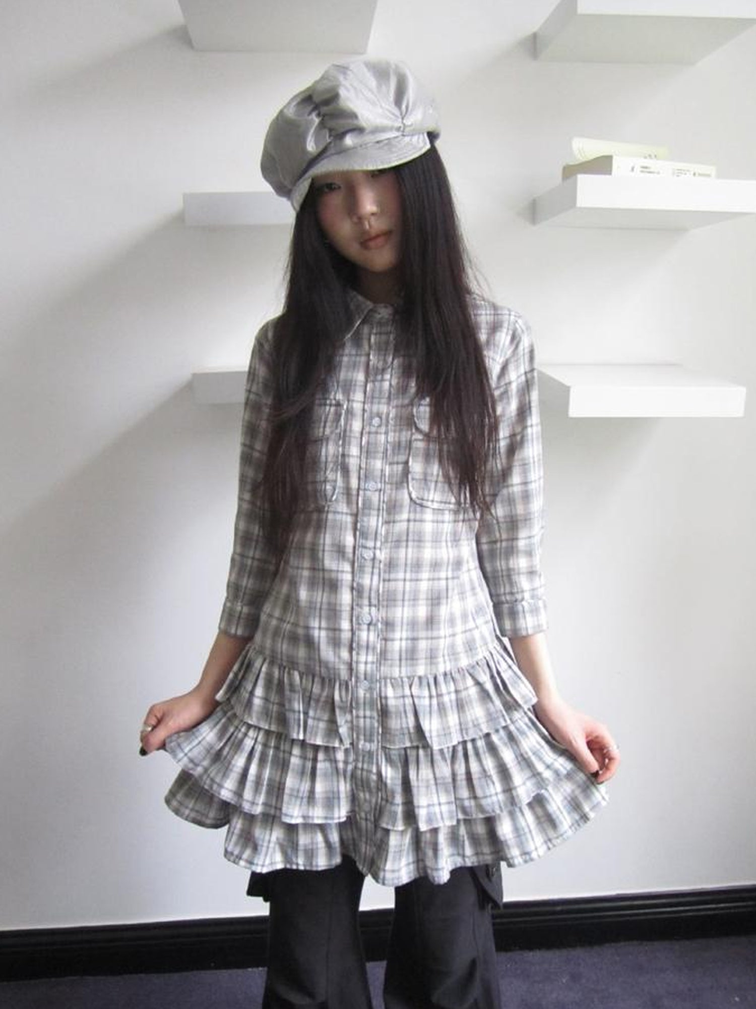 ang project Vintage Grey Plaid Layered Hem Short Sleeve Shirt