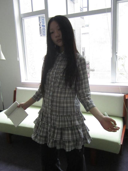 ang project Vintage Grey Plaid Layered Hem Short Sleeve Shirt