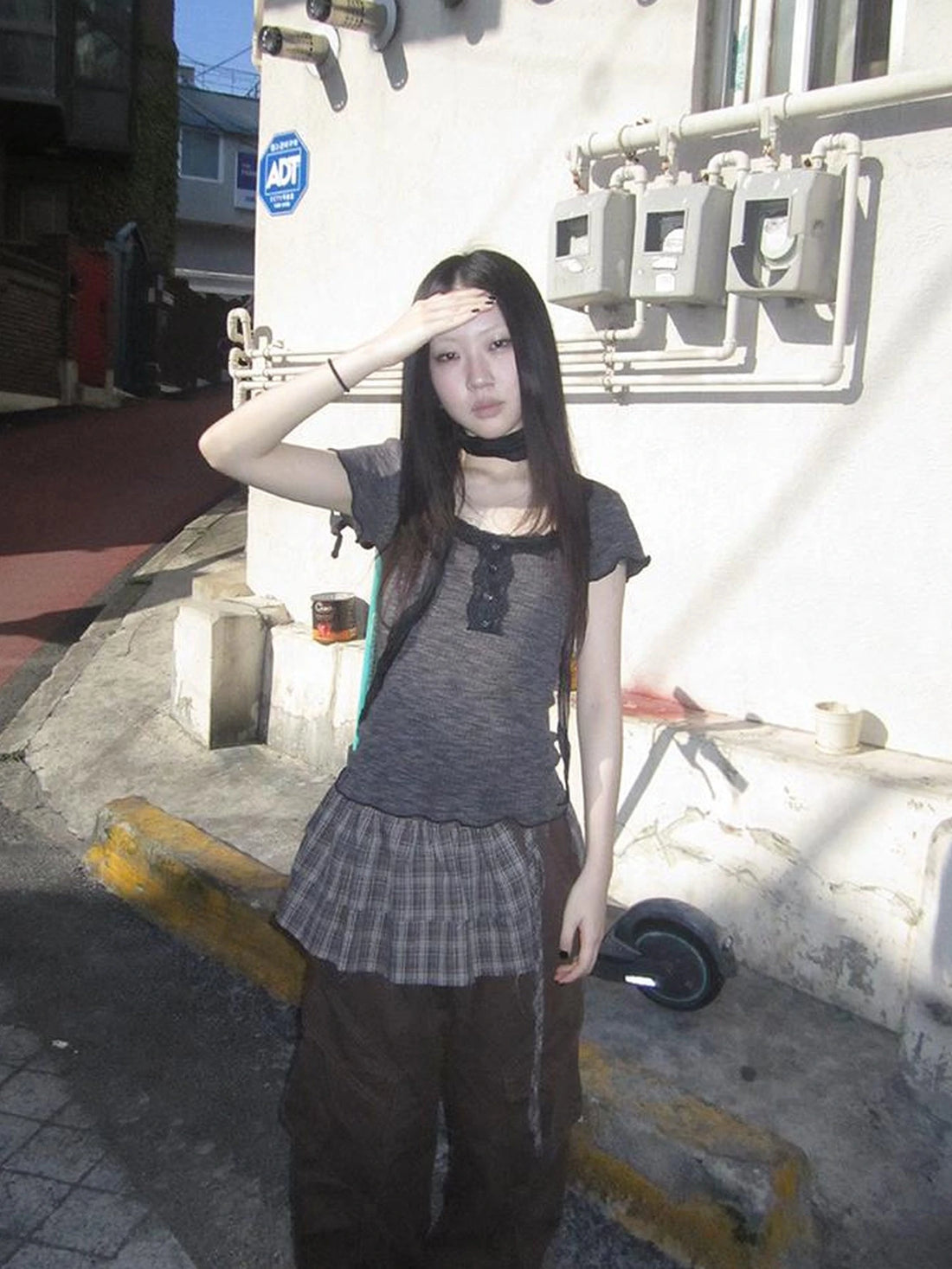 Vintage Lace Trim Contrast Color Tee With Scarf
