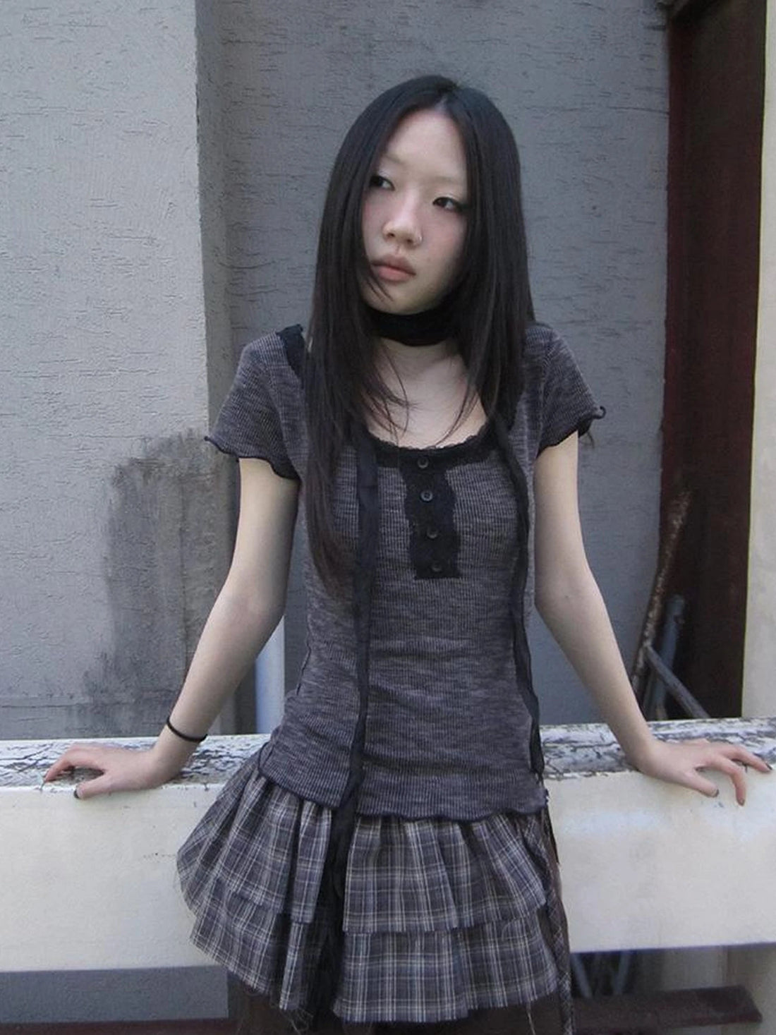 Vintage Lace Trim Contrast Color Tee With Scarf