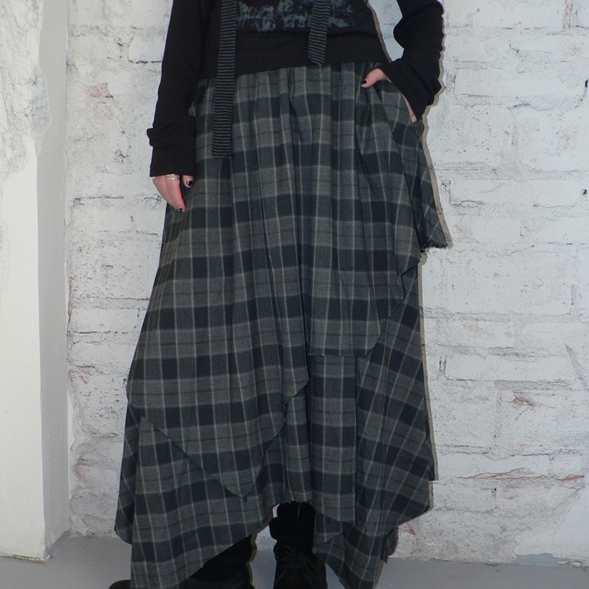 ang_project_Vintage_Plaid_Patchwork_Double_Layer_Asymmetrical_Raw_Hem_Skirt_MISSTT