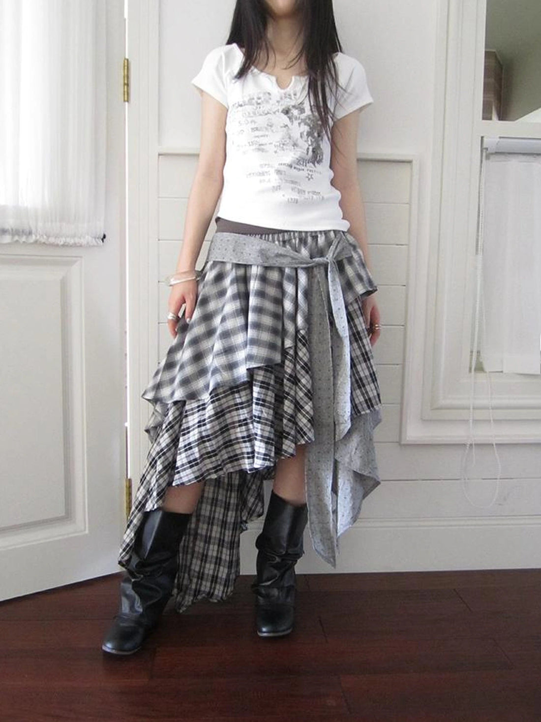 Vintage Plaid Skirt With Asymmetrical Hem And Elastic Waist