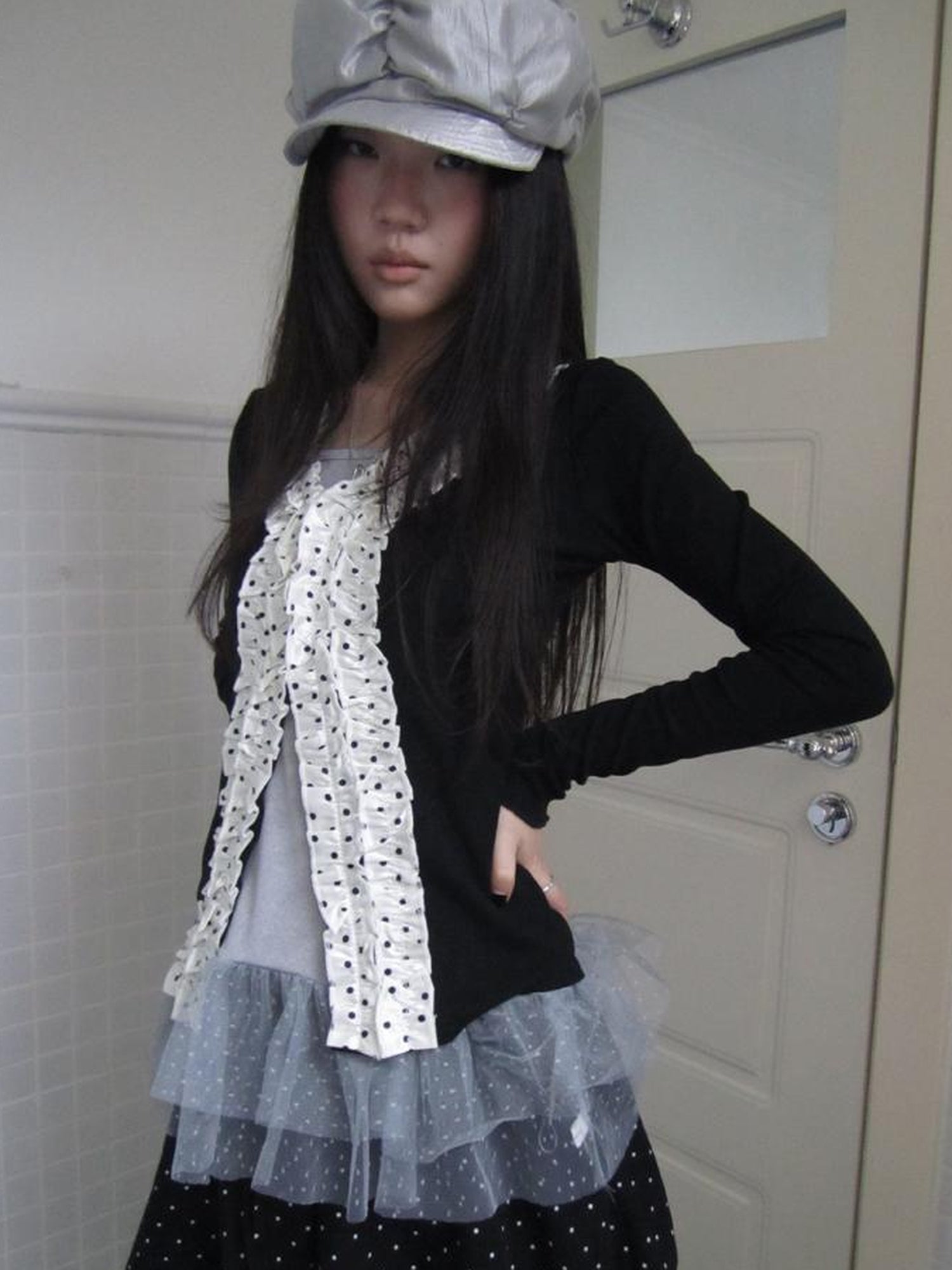Updateang project Vintage Polka Dot Lace Trim V-Neck Long Sleeve Tee