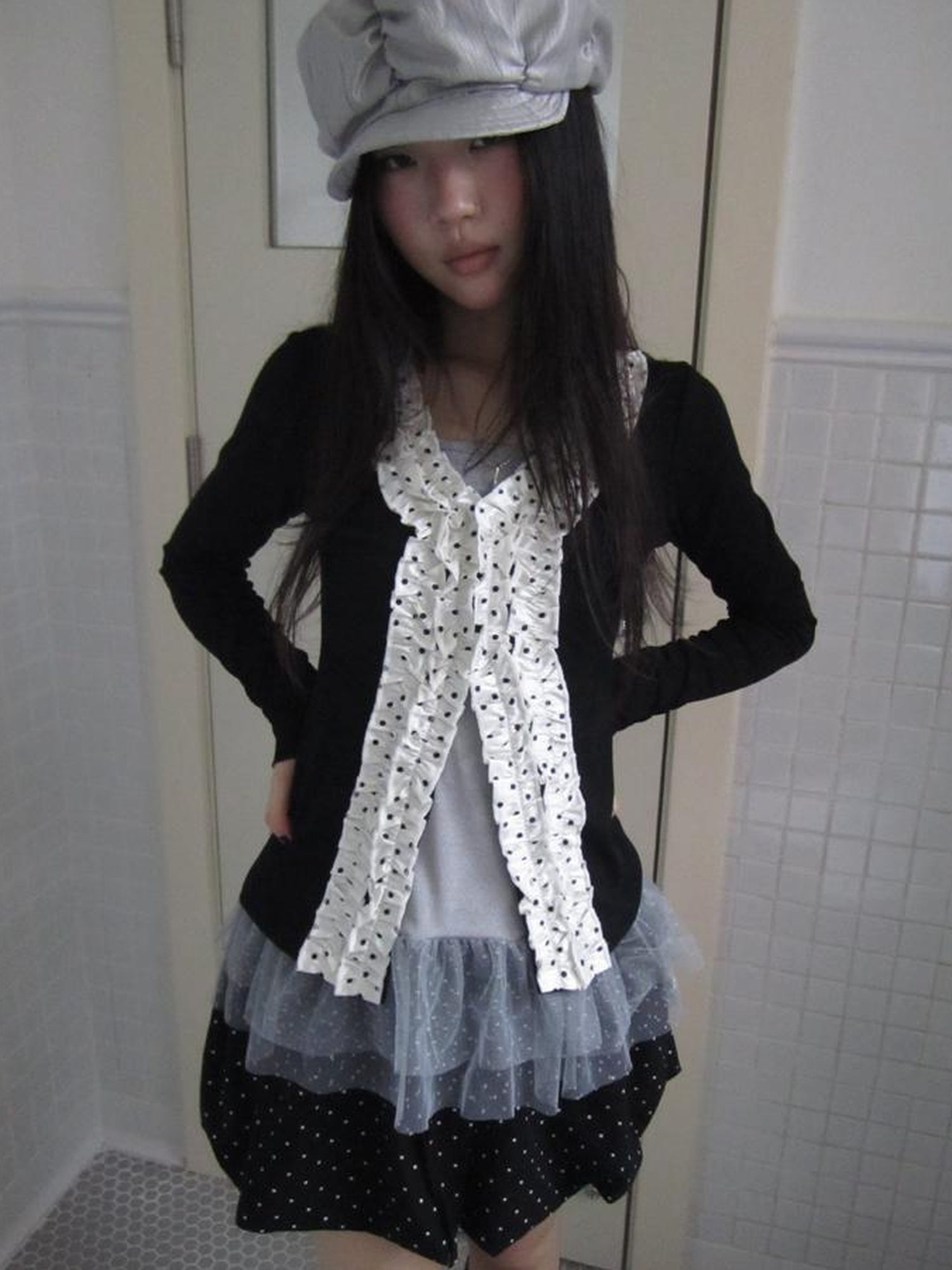 Updateang project Vintage Polka Dot Lace Trim V-Neck Long Sleeve Tee