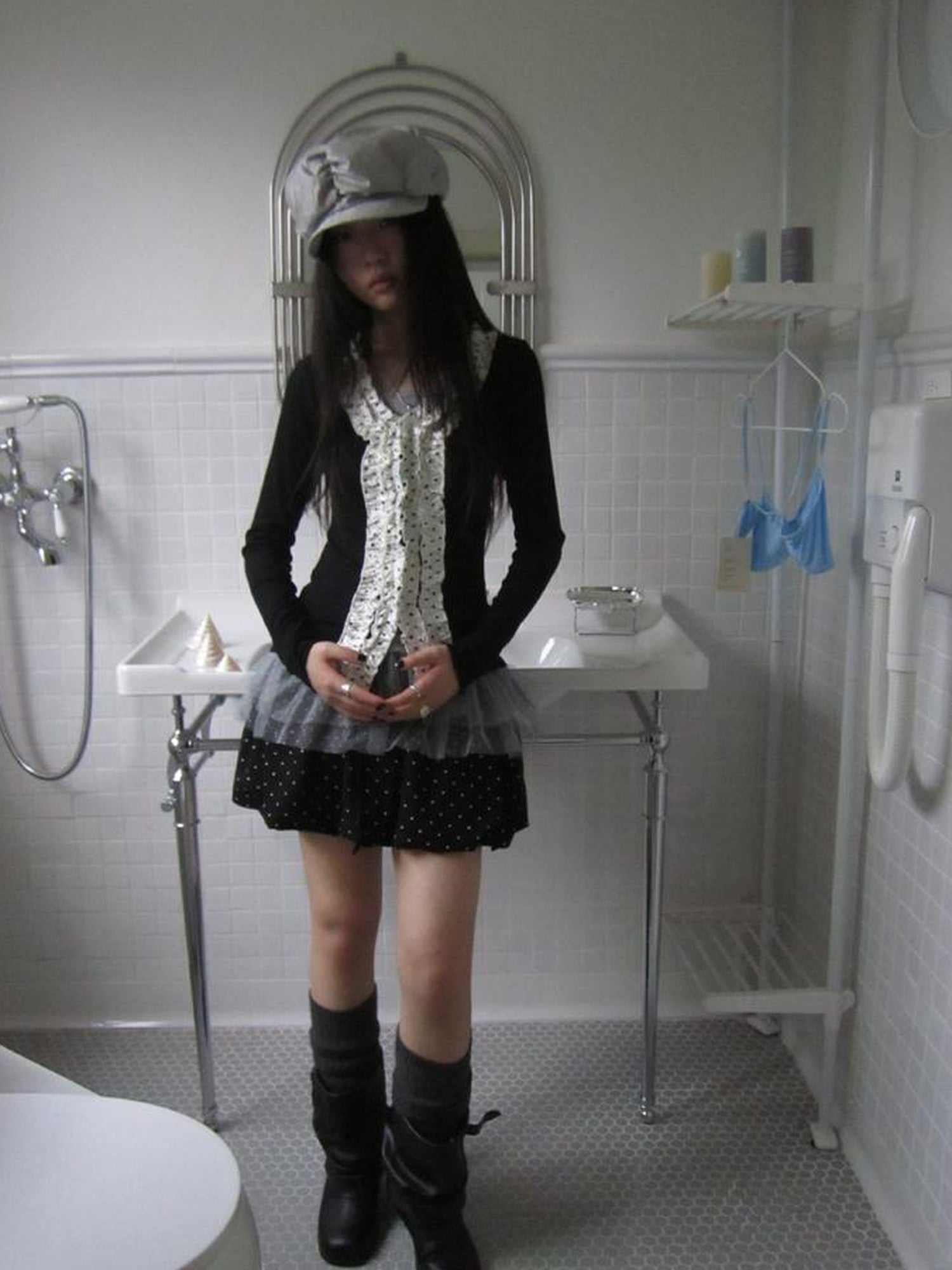 Updateang project Vintage Polka Dot Lace Trim V-Neck Long Sleeve Tee