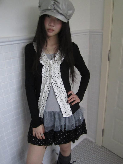 Updateang project Vintage Polka Dot Lace Trim V-Neck Long Sleeve Tee