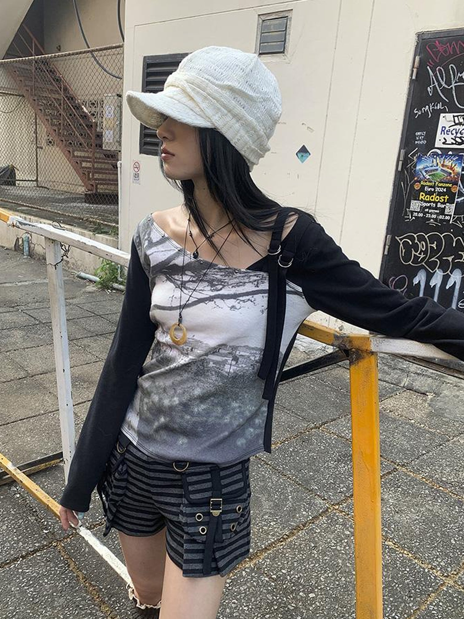 Updateang project Vintage Print Patchwork Sleeve Tee