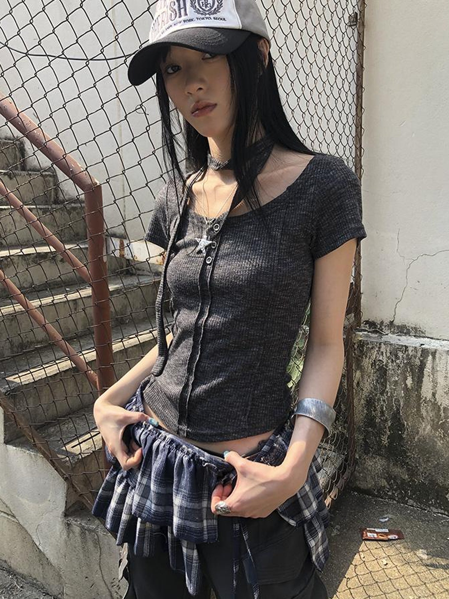 Updateang project Vintage Textured Ribbed Crew Neck Button Detail Tee With Scarf