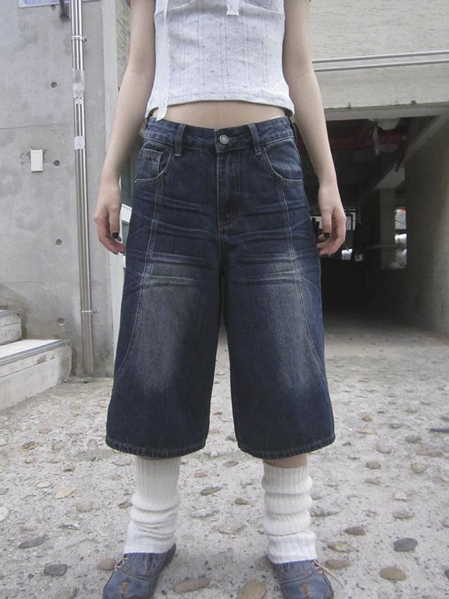 ang project Vintage Washed Distressed Relaxed Straight Cropped Jeans