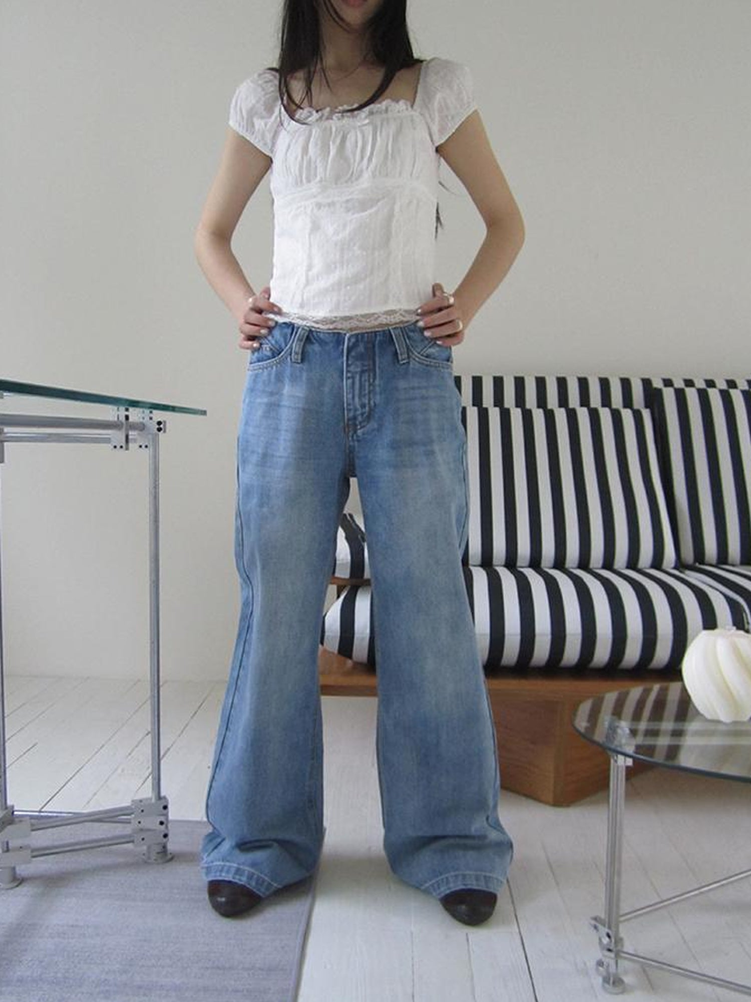 ang project Vintage Washed Low Cut Wide Leg Jeans