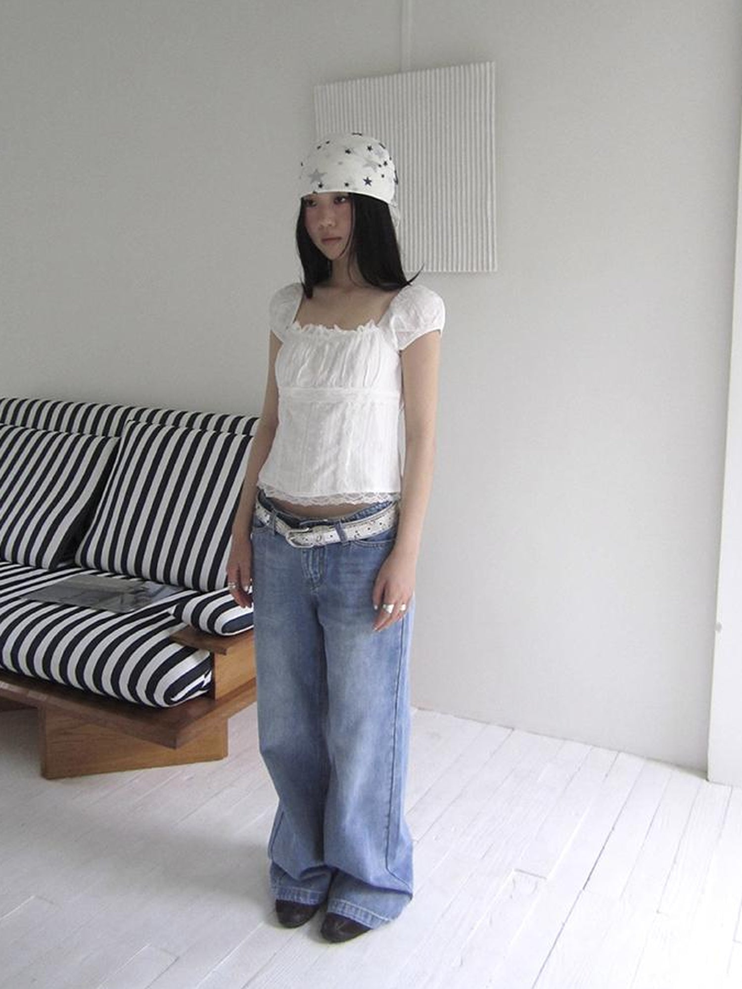 ang project Vintage Washed Low Cut Wide Leg Jeans