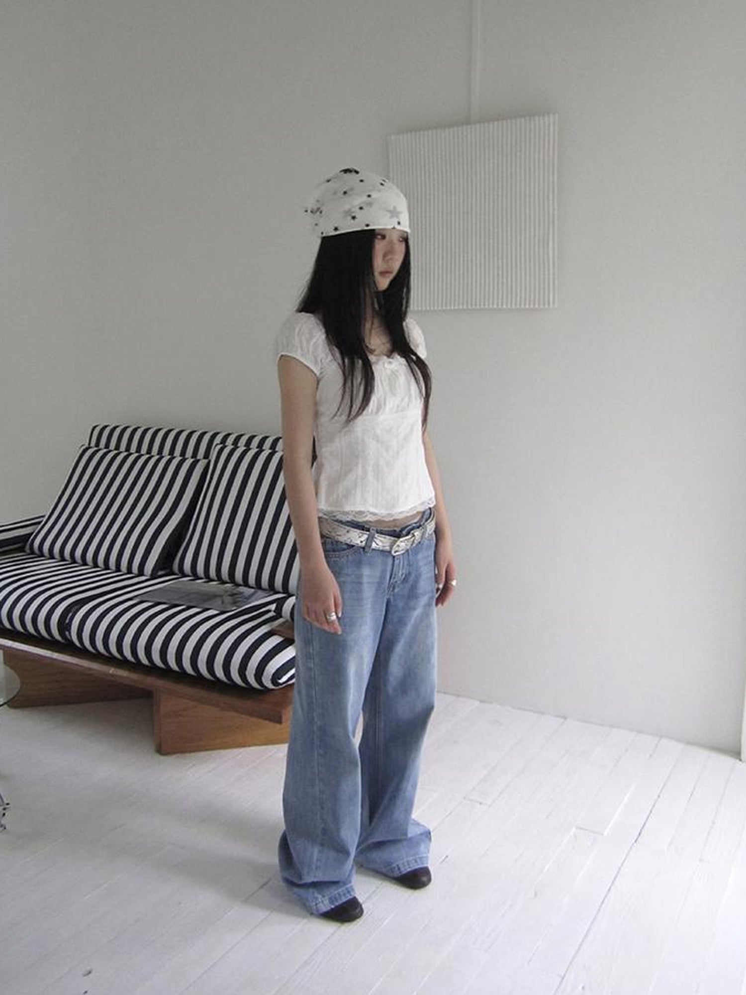 ang project Vintage Washed Low Cut Wide Leg Jeans