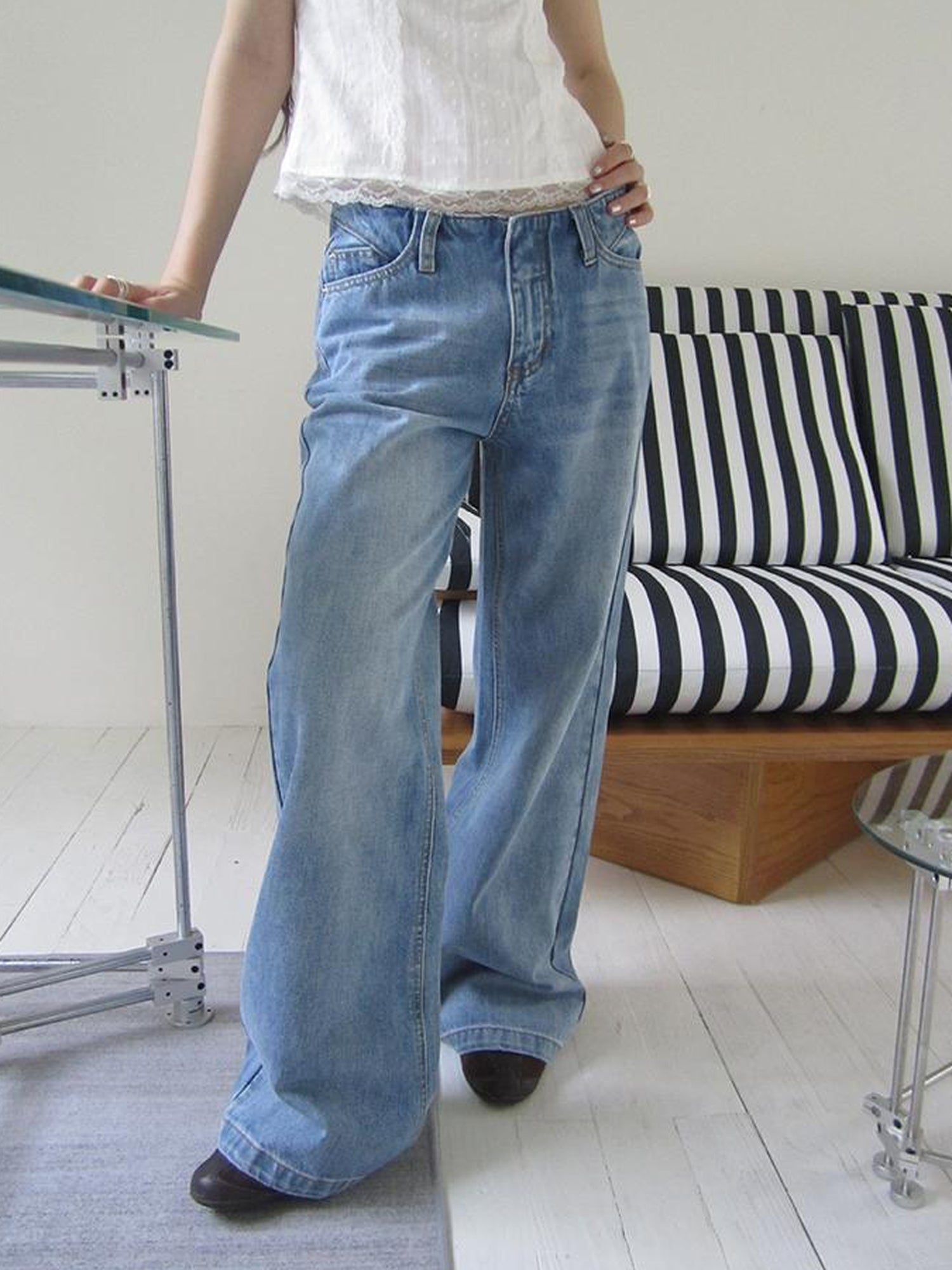 ang project Vintage Washed Low Cut Wide Leg Jeans