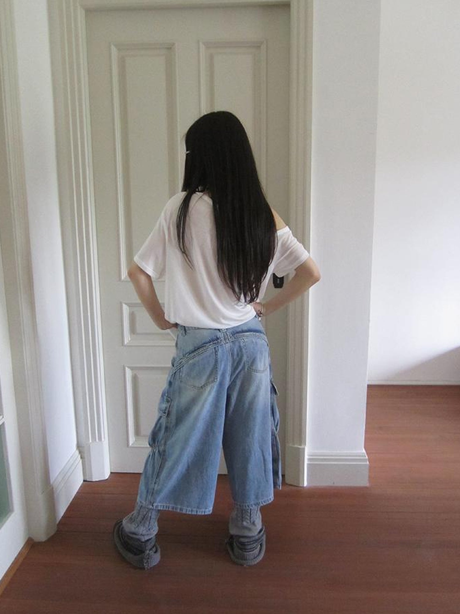 ang project Vintage Washed Relaxed Wide Leg Cargo Capri Jeans