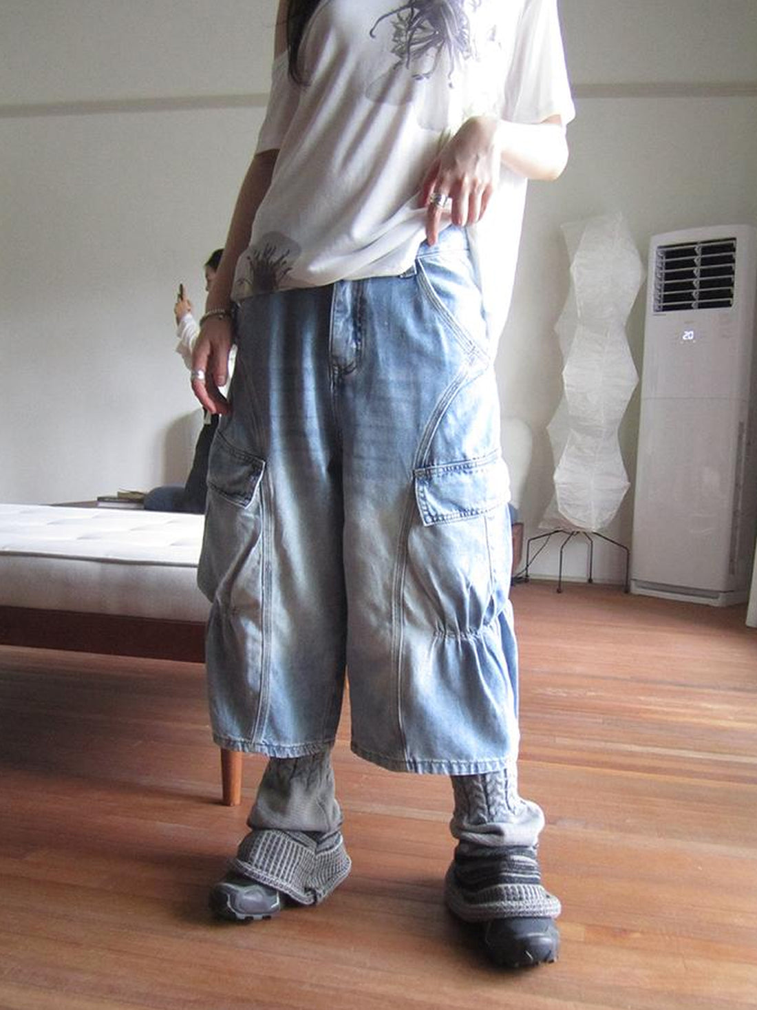ang project Vintage Washed Relaxed Wide Leg Cargo Capri Jeans