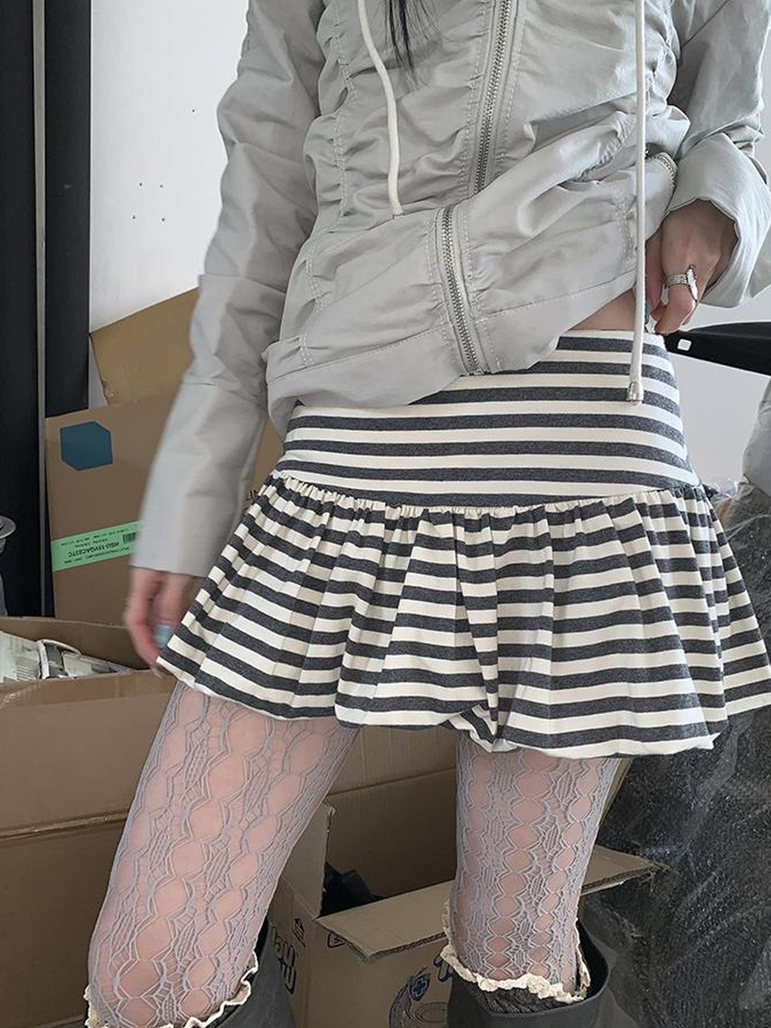 ang project White Gray Striped Low Waist Fluffy Pleated Mini Skirt