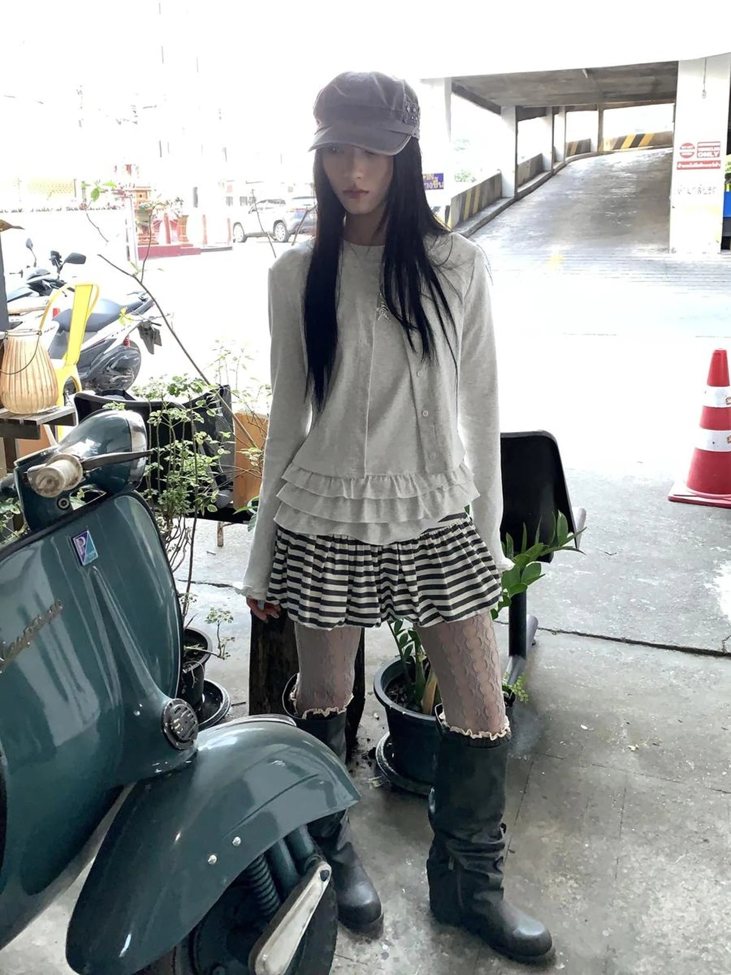 White Gray Striped Low Waist Fluffy Pleated Mini Skirt