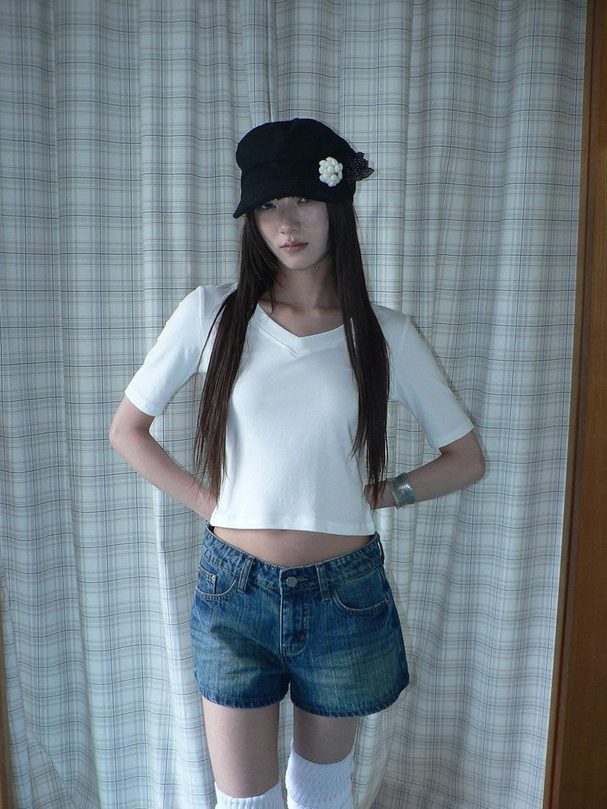ang project White Solid V-neck Slim Fit Cropped Elbow Sleeve Women&