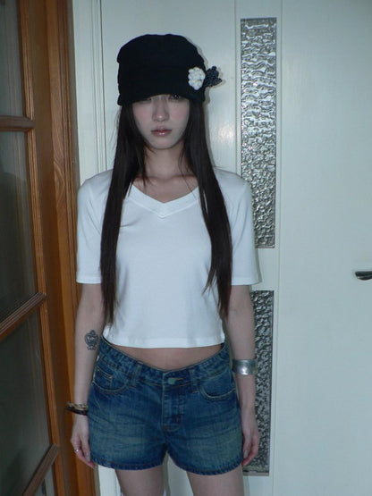 ang project White Solid V-neck Slim Fit Cropped Elbow Sleeve Women&