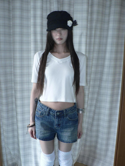 ang project White Solid V-neck Slim Fit Cropped Elbow Sleeve Women&