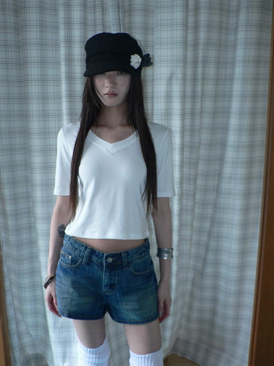 ang project White Solid V-neck Slim Fit Cropped Elbow Sleeve Women&